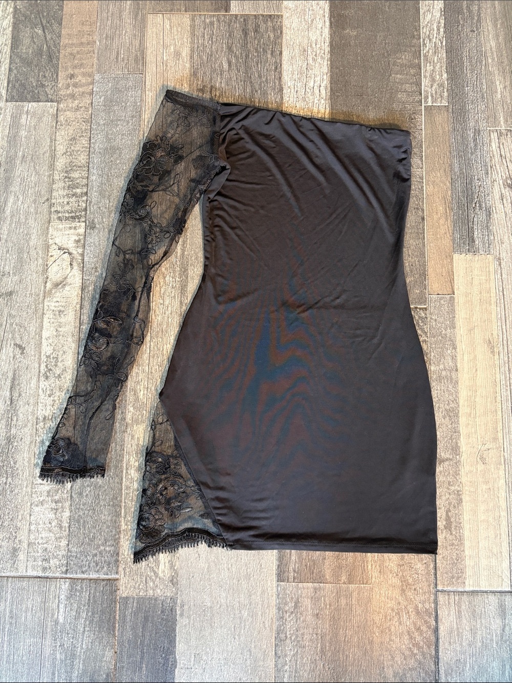 Lucy in the Sky Black One-Shoulder Mini Dress with Lace Sleeve